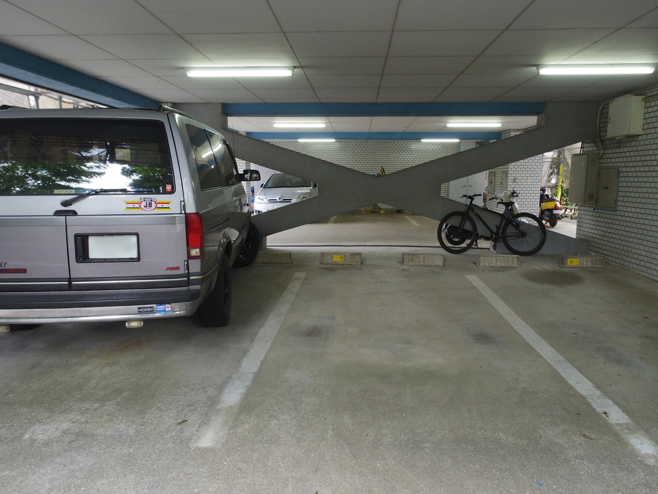 駐車場。