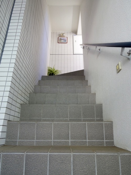 階段なのね。