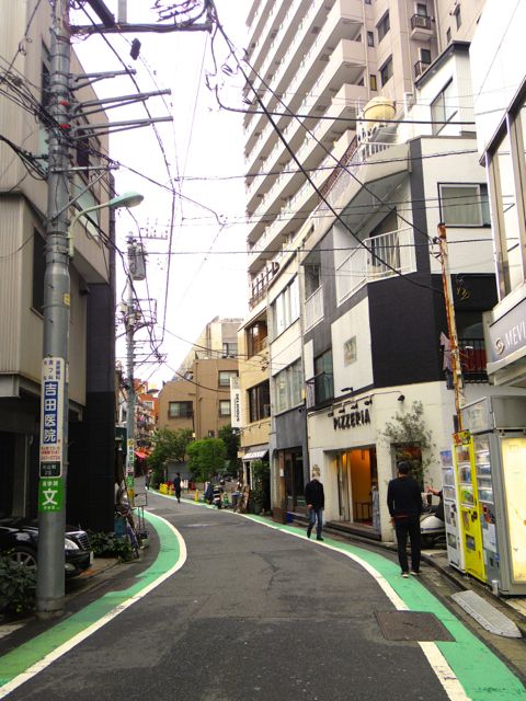 裏渋谷通りにはツウな飲食店がいっぱい！
