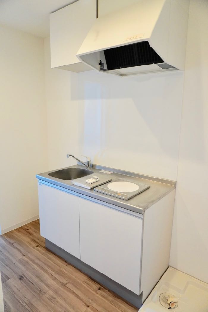 洗濯機置場とIHコンロ1口のキッチン