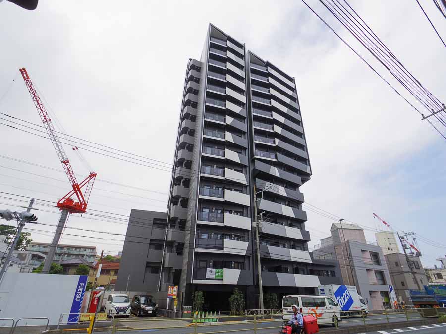 第一京浜道路沿いのマンションです